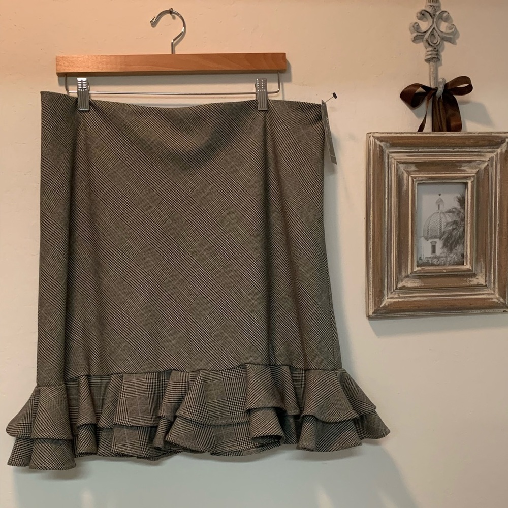 American Living Ruffled Houndstooth Skirt